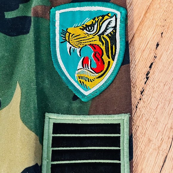 Vintage Camouflage Army Military Jacket with OG Patches + Custom Embroidery - Picture 7 of 9